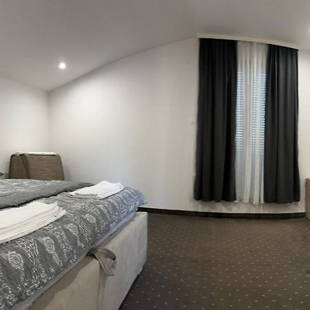 Ninkovic Hotell Trebinje Eksteriør bilde