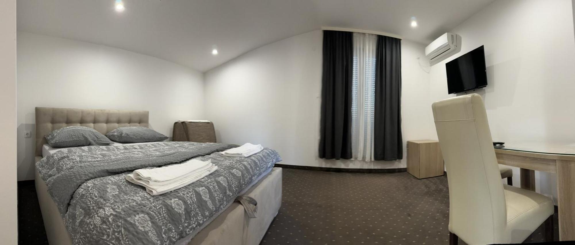 Ninkovic Hotell Trebinje Eksteriør bilde