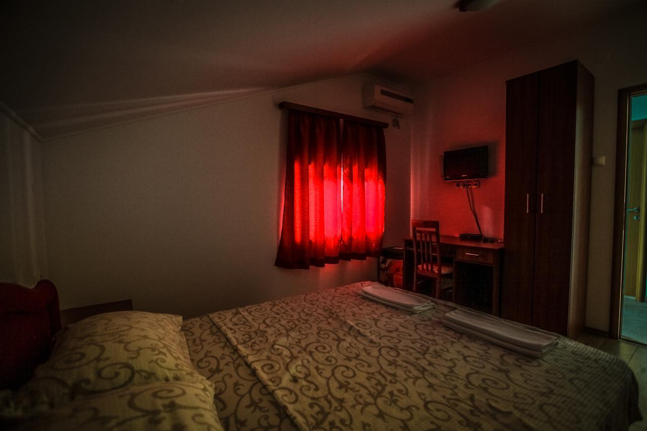 Ninkovic Hotell Trebinje Eksteriør bilde