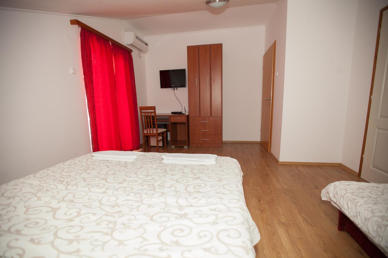 Ninkovic Hotell Trebinje Eksteriør bilde