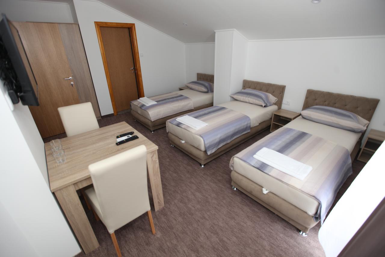 Ninkovic Hotell Trebinje Eksteriør bilde