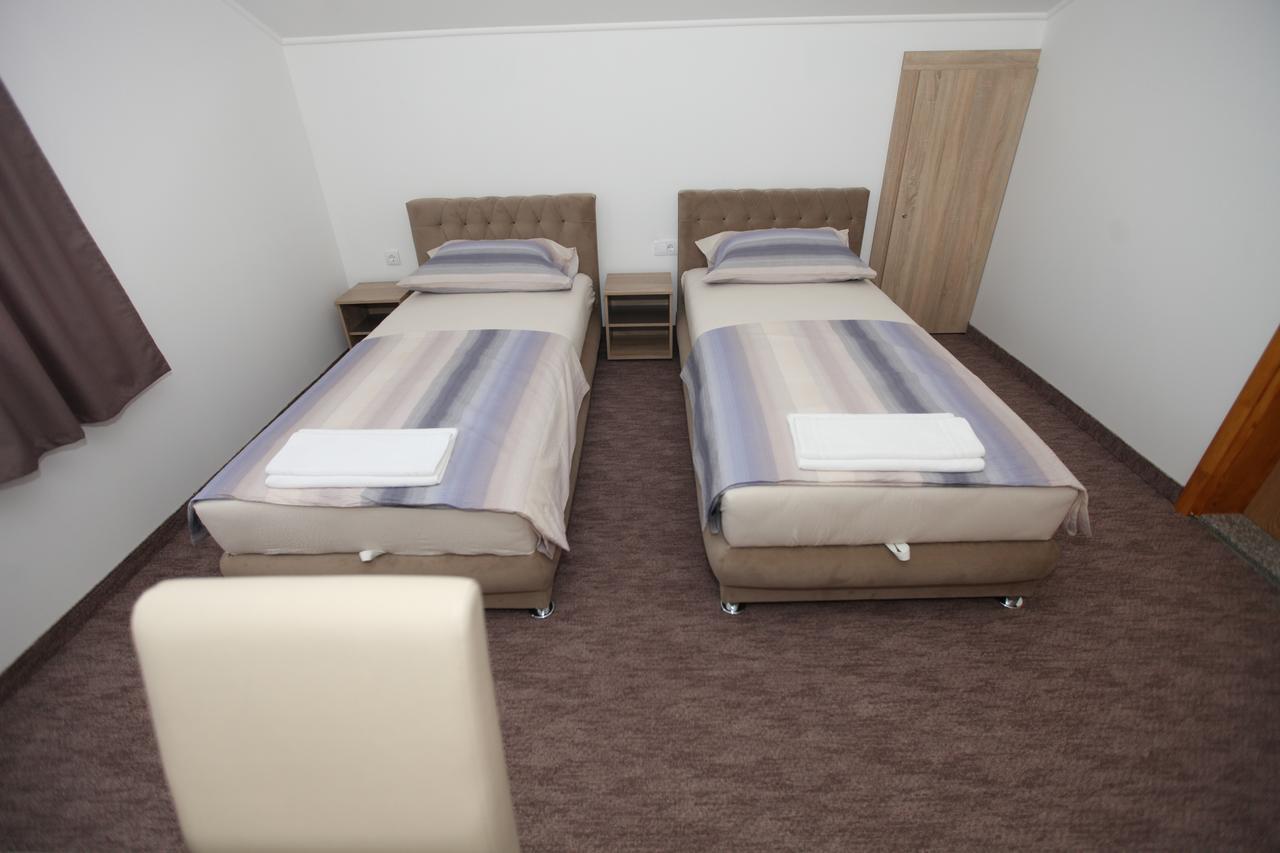 Ninkovic Hotell Trebinje Eksteriør bilde