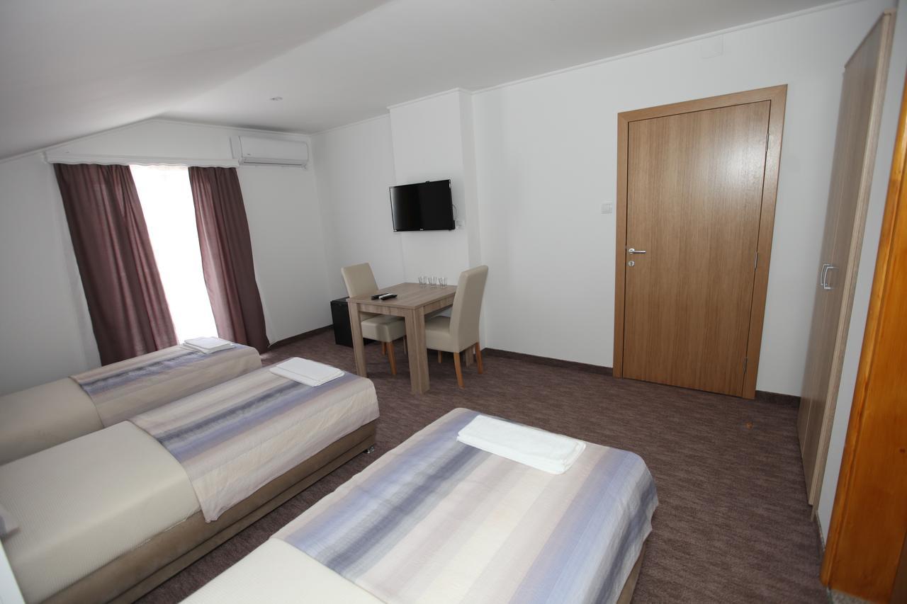 Ninkovic Hotell Trebinje Eksteriør bilde